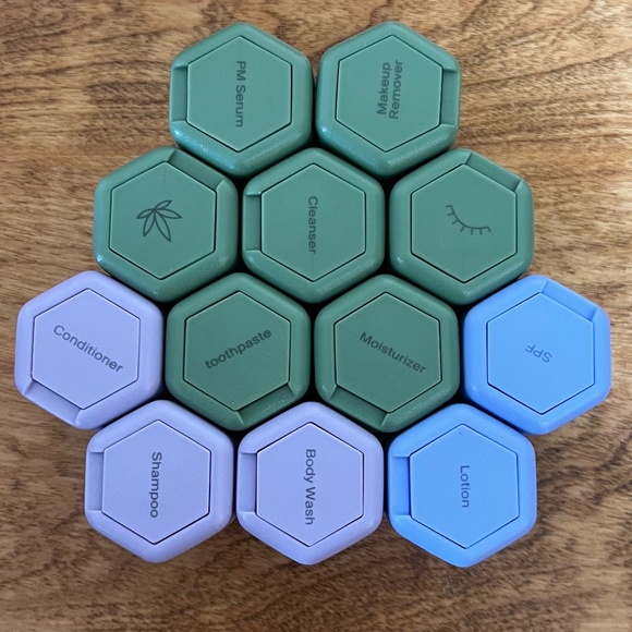 Cadence Capsules - Picture 1 of 4